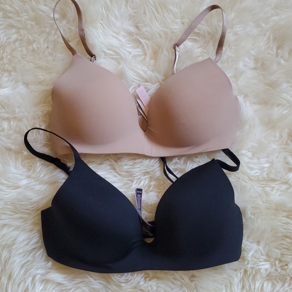 Victoria's Secret t-shirt wireless bras